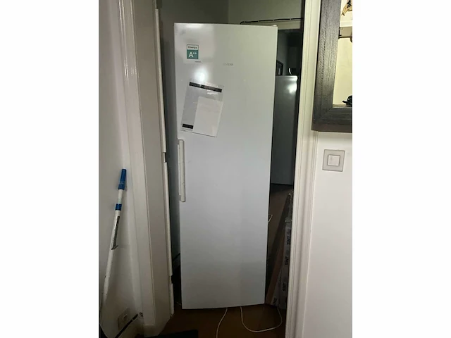 Diverse siemens vriezers en bosch koelkast - afbeelding 9 van  12