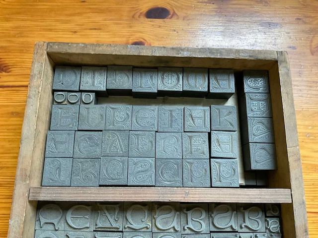 Diverse sierletters - afbeelding 3 van  6