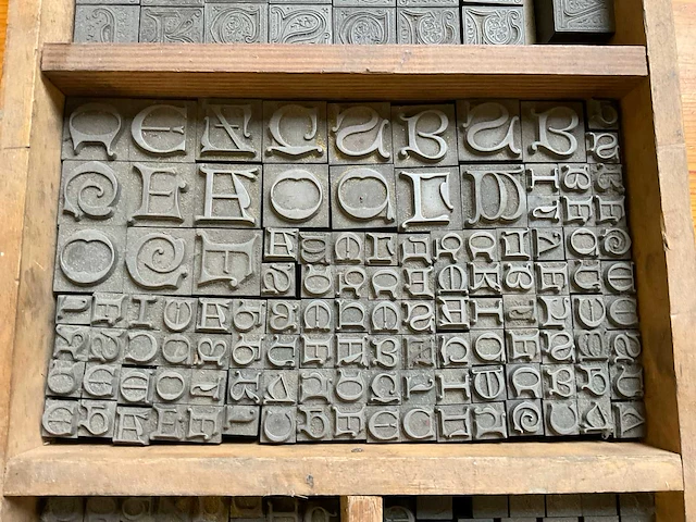 Diverse sierletters - afbeelding 4 van  6