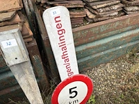 Diverse signalisatie - afbeelding 1 van  3