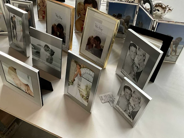 Diverse soorten fotolijsten (21x) - afbeelding 2 van  12