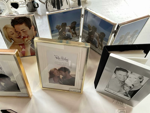 Diverse soorten fotolijsten (21x) - afbeelding 10 van  12