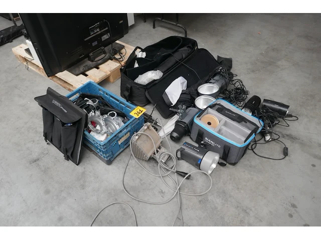 Diverse spotlichten met onderdelen - afbeelding 1 van  8