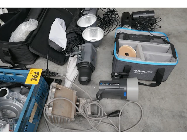 Diverse spotlichten met onderdelen - afbeelding 8 van  8