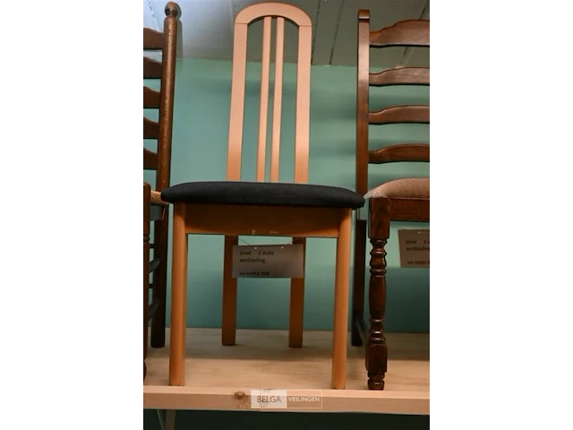 Diverse stoelen (4x) - afbeelding 3 van  5
