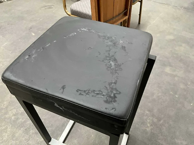 Diverse stoelen (4x) - afbeelding 4 van  15