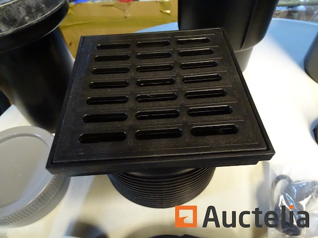 Diverse stortplaatsen (detail: zie foto's) - afbeelding 11 van  14