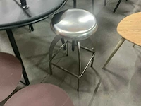 Diverse tafel (10x) en 3 diverse krukjes - afbeelding 8 van  8