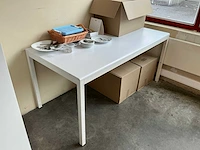 Diverse tafels (6x) en stoelen (23x) - afbeelding 10 van  14