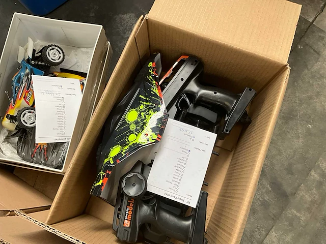 Diverse telegeleide rc-auto, o.a. robbe, total, ikko, hpi racing (14x) - afbeelding 2 van  15