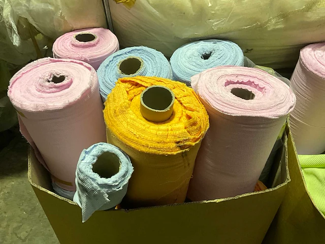 Diverse textiel - afbeelding 11 van  13
