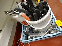 Diverse toebehoren slagerij - afbeelding 2 van  4