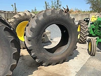 Diverse tractorbanden, banden, wielen en velgen - afbeelding 3 van  7