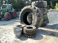 Diverse tractorbanden banden, wielen en velgen - afbeelding 1 van  9