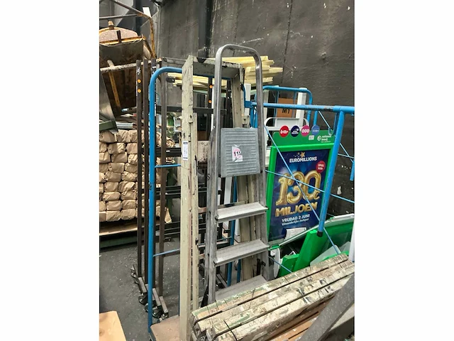 Diverse trapladders (2x) - afbeelding 2 van  3