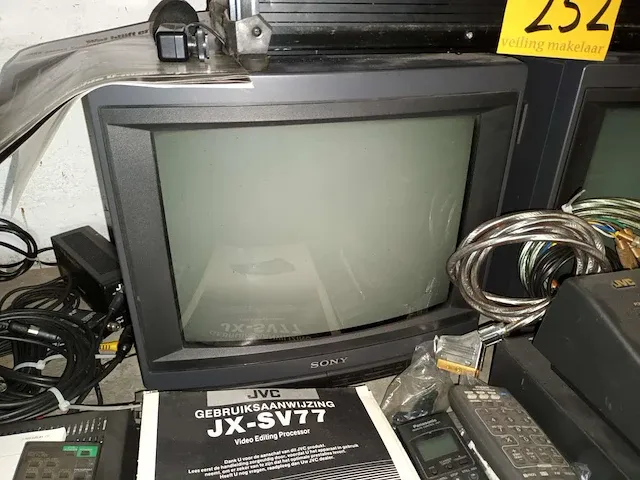 Diverse tv-video-hifi elektro. 6 stuks - afbeelding 6 van  7