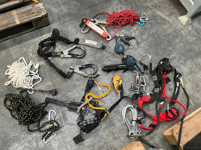 Diverse valbeveiliging - afbeelding 1 van  15