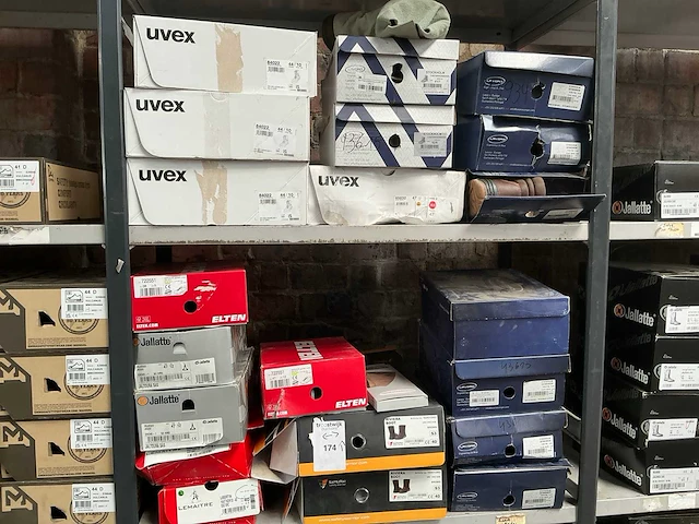Diverse veiligheidsschoenen/laarzen (21x) - afbeelding 1 van  7