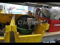 Diverse verbruiksartikelen en gereedschappen - afbeelding 4 van  23