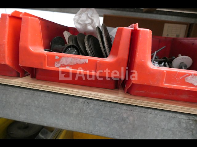 Diverse verbruiksartikelen en gereedschappen - afbeelding 5 van  23