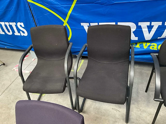 Diverse vergaderstoelen (9x) waaronder vitra eames, icf - afbeelding 9 van  11