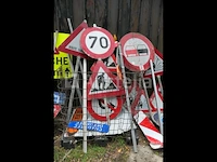 Diverse verkeersborden - afbeelding 4 van  5