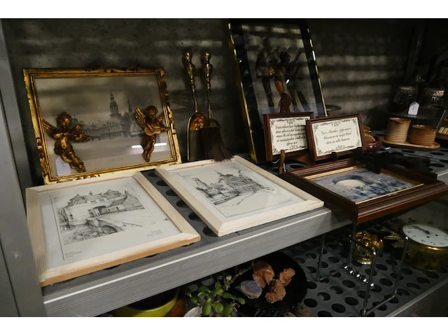 Diverse vintage decoratieve items - afbeelding 3 van  8