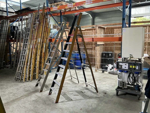 Diverse vouwladder (2x) - afbeelding 2 van  4