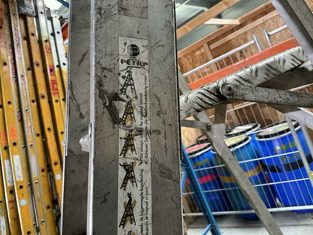 Diverse vouwladder (2x) - afbeelding 3 van  4