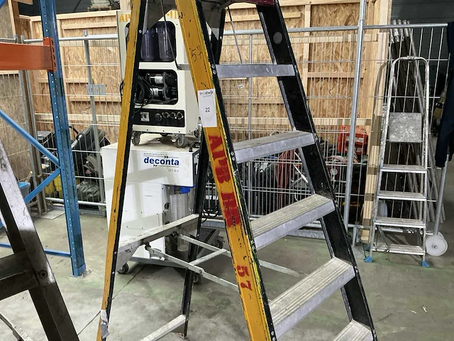 Diverse vouwladder (2x) - afbeelding 4 van  4