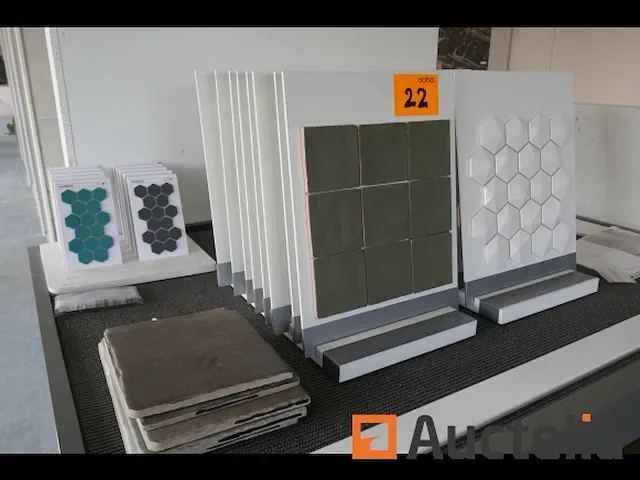 Diverse wandtegels ( stalen ) - afbeelding 2 van  8