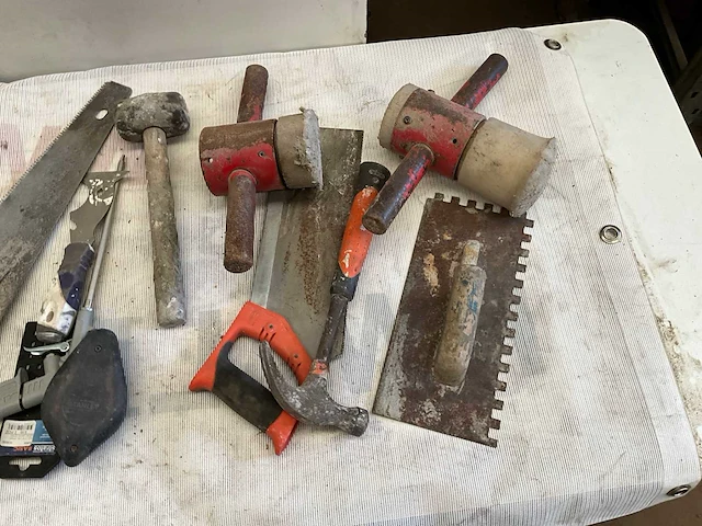 Diverse werkgereedschap - afbeelding 2 van  3
