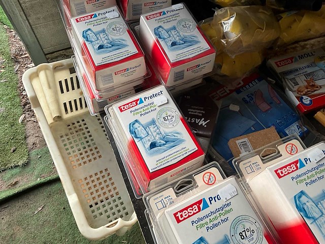 Diverse werkgereedschappen/matrialen - afbeelding 26 van  31