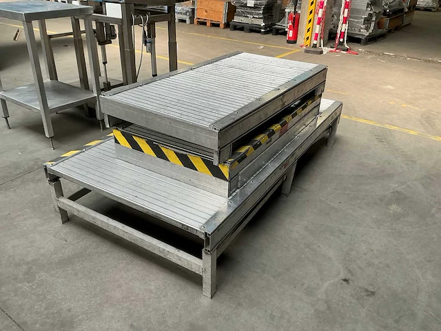 Diverse werkplatformen (3x) - afbeelding 4 van  4