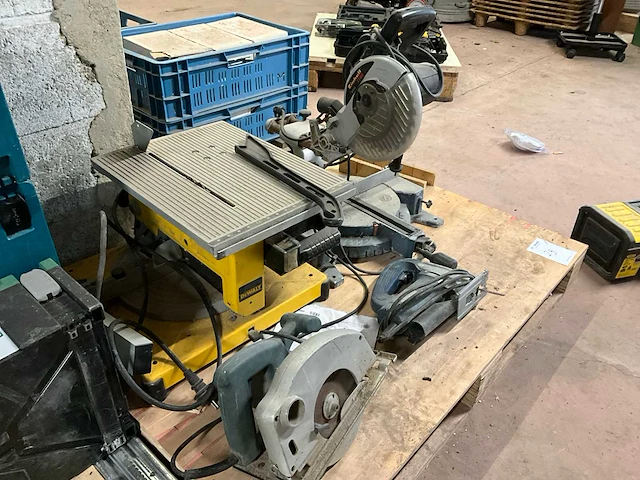 Diverse zaagmachines (4x) - afbeelding 2 van  6