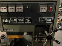Diverse zaagmachines vertongen p04 - afbeelding 13 van  19