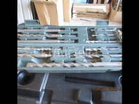 Diversen /aeg bbh 18bl/2 accu's + lader + lont en beiteldoos - afbeelding 2 van  5