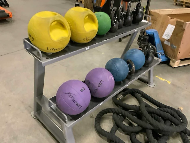 Diversen crossfit materiaal mix krachtstation - afbeelding 5 van  10