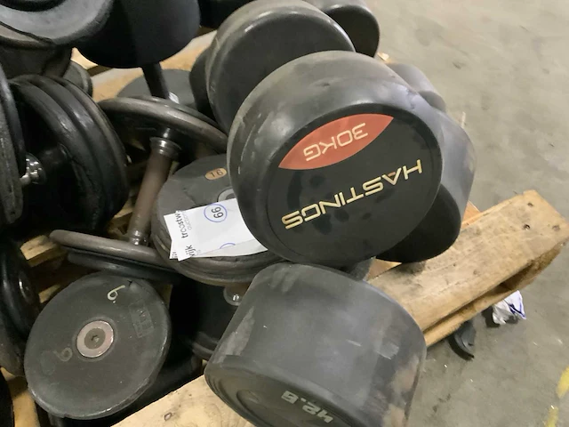 Diversen dumbbells krachtstation - afbeelding 4 van  6
