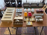Diversen installatie matrialen partij - other electrical accessories - afbeelding 1 van  8