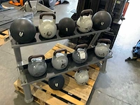 Diversen kettle bell slam balls met rek krachtstation - afbeelding 2 van  10