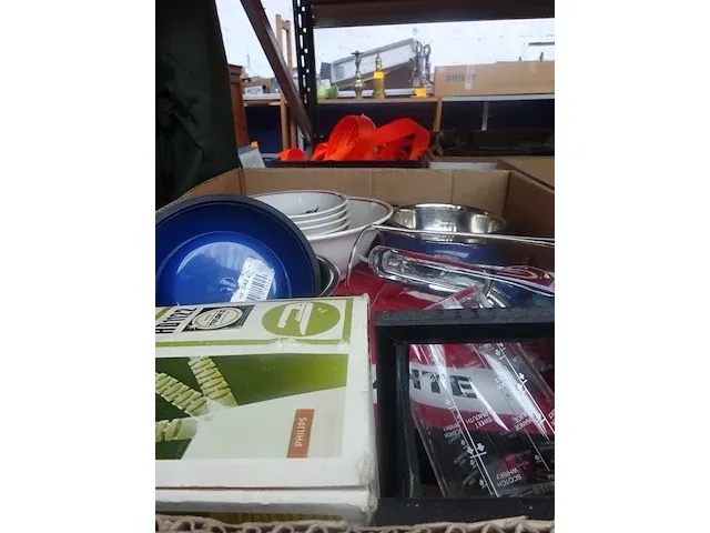 Diversen rommelmarkt - afbeelding 1 van  2