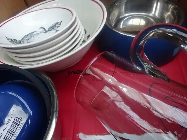 Diversen rommelmarkt - afbeelding 2 van  2