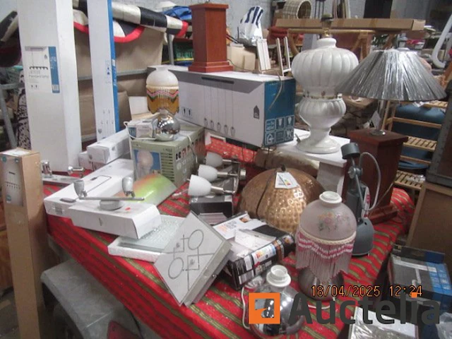Diversen/set van +-25 diverse armaturen - afbeelding 3 van  5