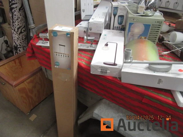 Diversen/set van +-25 diverse armaturen - afbeelding 4 van  5