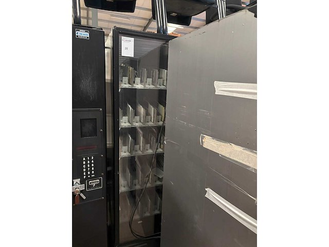 Dixie - narco - verkoopautomaat - afbeelding 3 van  4