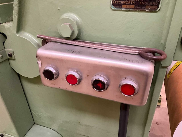 Dixon 417 vellen snijmachine (ideaal in verpakkingsindustrie) - afbeelding 19 van  22