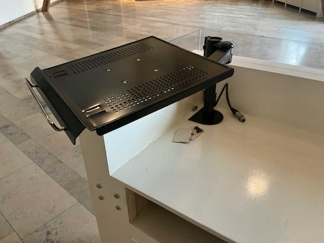 Dj-booth - afbeelding 5 van  7