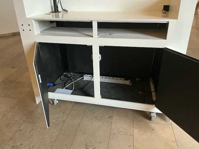 Dj-booth - afbeelding 6 van  7