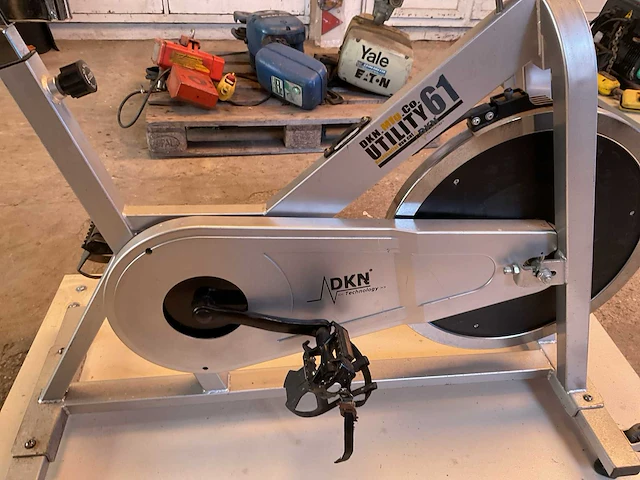 Dkg utility 61 spinningbike - afbeelding 4 van  4